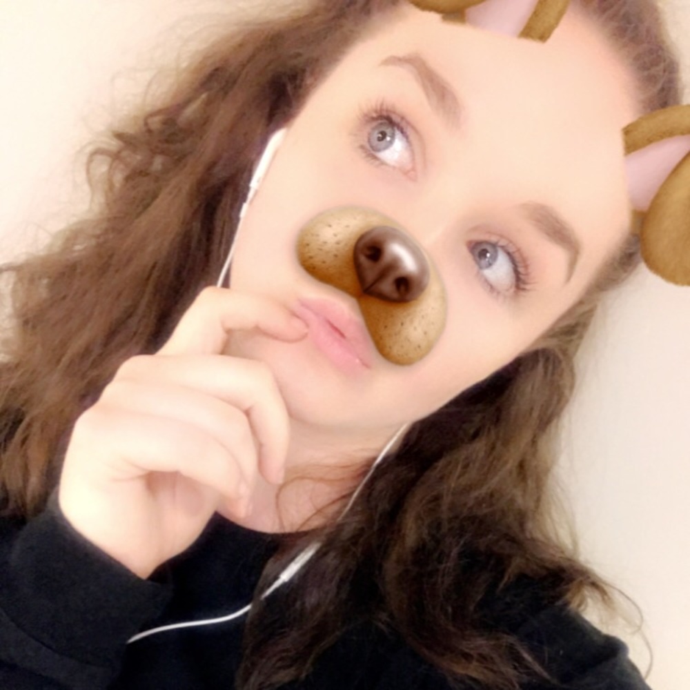 Meet your Posher, Makayla